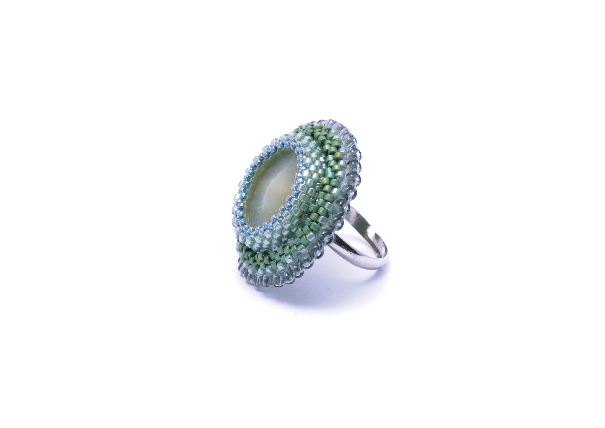Bead-Ring, graugrün